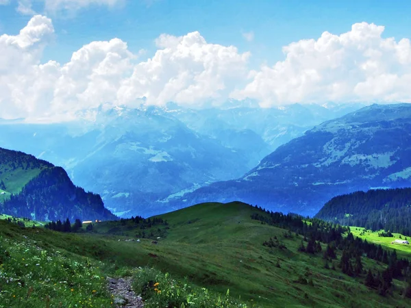 Massa Montanhosa Dos Alpes Glarus Acima Lago Walensee Cantão Glarus — Fotografia de Stock