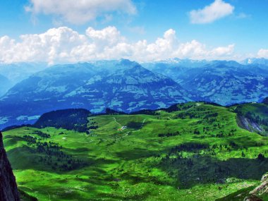 Alp Yaylası Malun ile mevsimlik mera - Canton St. Gallen, İsviçre
