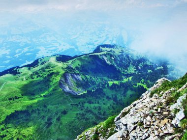 Alp Yaylası Malun ile mevsimlik mera - Canton St. Gallen, İsviçre