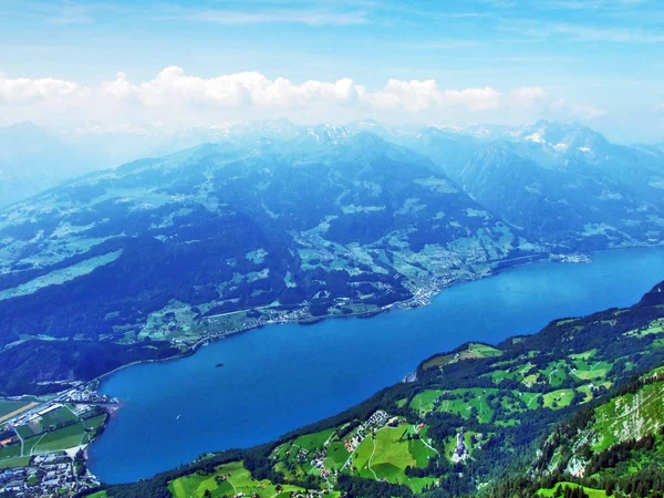 Uma Vista Lago Walensee Partir Pico Chserrugg Cordilheira Churfirsten Cantão — Fotografia de Stock