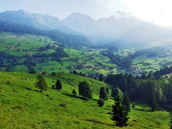 Pueblo Unterwasser Valle Del Río Thur Región Toggenburg Cantón Gallen —  Fotos de Stock