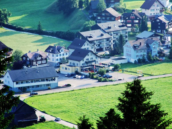 Unterwasser Vesnice Údolí Řeky Thur Toggenburg Regionu Kantonu Gallen Švýcarsko — Stock fotografie