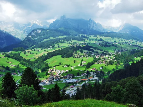Деревня Мбаппе Реке Тур Регионе Тойбург Кантон Санкт Галлен Швейцария — стоковое фото