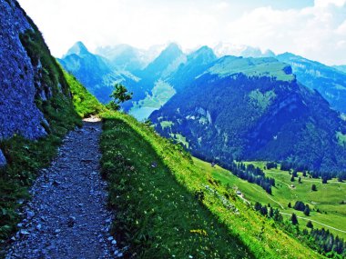Peyzaj ve çevre Alpstein Sıradağları ve Appenzellerland bölge - Appenzell Innerrhoden Canton, İsviçre