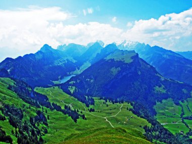 Peyzaj ve çevre Alpstein Sıradağları ve Appenzellerland bölge - Appenzell Innerrhoden Canton, İsviçre