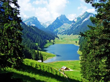 Alp Gölü Samtisersee dağ aralığı Alpstein ve Appenzellerland bölge - Appenzell Innerrhoden Canton, İsviçre