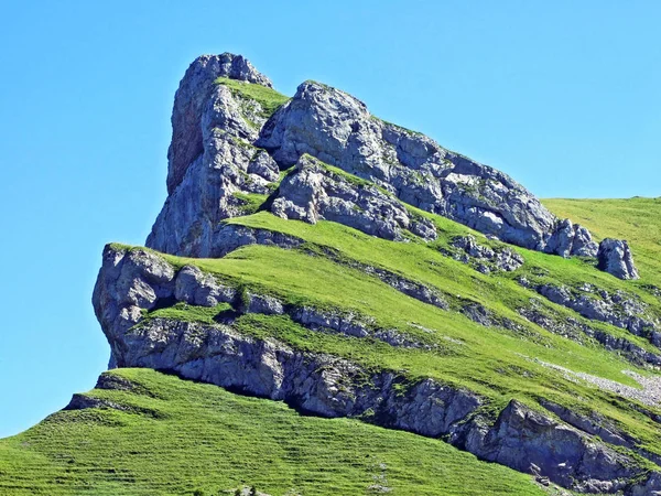 알파인 Chapf Voralpsee 호수와 Alviergruppe 구획의 세인트 스위스 — 스톡 사진