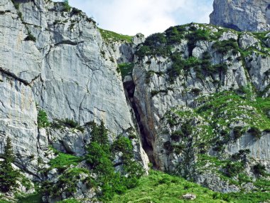 Taşlar ve kayalar Alpstein dağ silsilesi - St. Gallen Kanton ve Appenzell Innerrhoden, İsviçre