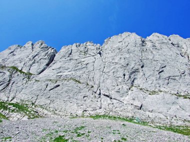 Taşlar ve kayalar Alpstein dağ silsilesi - St. Gallen Kanton ve Appenzell Innerrhoden, İsviçre