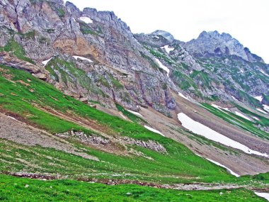 Taşlar ve kayalar Alpstein dağ silsilesi - St. Gallen Kanton ve Appenzell Innerrhoden, İsviçre