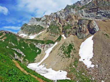 Taşlar ve kayalar Alpstein dağ silsilesi - St. Gallen Kanton ve Appenzell Innerrhoden, İsviçre