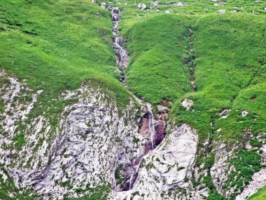 Taşlar ve kayalar Alpstein dağ silsilesi - St. Gallen Kanton ve Appenzell Innerrhoden, İsviçre