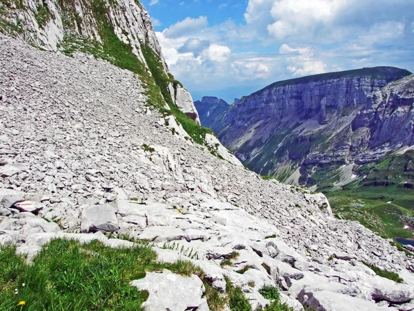 Piedras Rocas Cordillera Alpstein Cantones Gallen Appenzell Innerrhoden Suiza — Foto de Stock