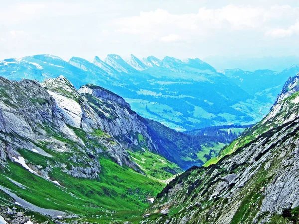 Per vadisinde Toggenburg bölgesi - Canton St. Gallen, İsviçre