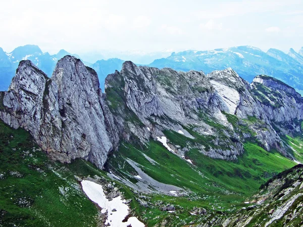 Die Stacheligen Gipfel Des Grtterinfirst Alpstein Kanton Gallen Schweiz — Stockfoto