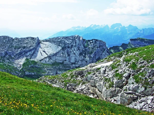 Die Stacheligen Gipfel Des Grtterinfirst Alpstein Kanton Gallen Schweiz — Stockfoto