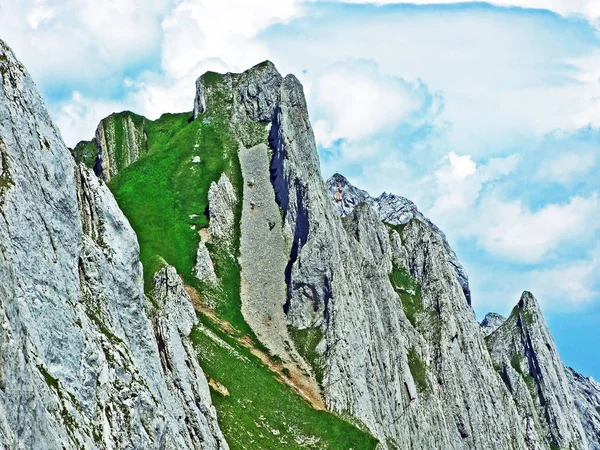 Picos Alpinos Pontiagudos Fhlentrm Cordilheira Alpstein Cantão Appenzell Innerrhoden Suíça — Fotografia de Stock