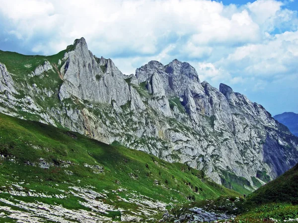 Kolczaste Alpejskich Szczytów Fahlenturm Fahlenschafberg Alpstein Pasmo Górskie Kanton Appenzell — Zdjęcie stockowe