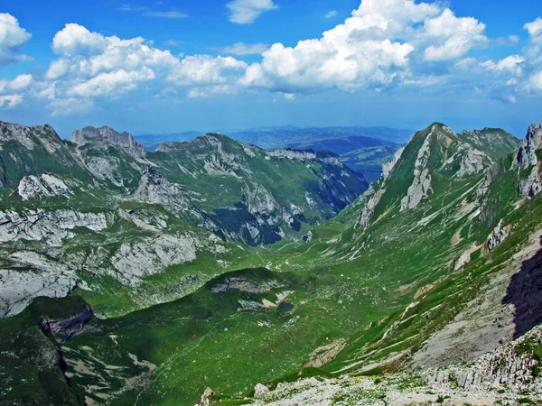 Alpine Landschaft Und Felsige Gipfel Des Alpsteingebirges Kantone Gallen Und — Stockfoto