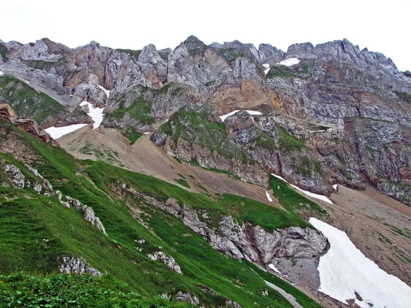 Paisaje Alpino Picos Rocosos Cordillera Alpstein Cantones Gallen Appenzell Innerrhoden —  Fotos de Stock