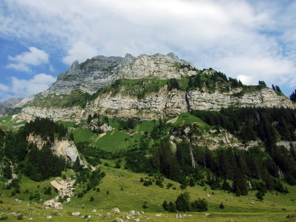 Alpejskie Krajobrazy Skaliste Szczyty Pasma Górskiego Alpstein Kantony Gallen Appenzell — Zdjęcie stockowe