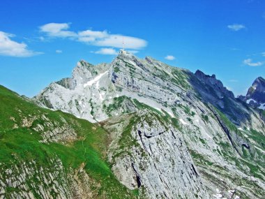 Güzel dağ tepe, Sntis Alpstein dağ silsilesi - Appenzell Innerrhoden Canton, İsviçre