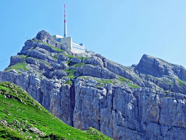 Belo Pico Alpino Sntis Cordilheira Alpstein Cantão Appenzell Innerrhoden Suíça — Fotografia de Stock