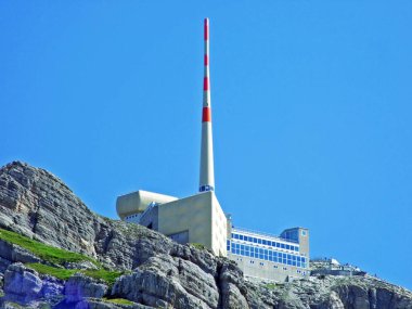 Santis das Hotel veya otel Santis ve Santisgipfel Panorama Restoran - kantonları Appenzell ve St. Gallen, İsviçre