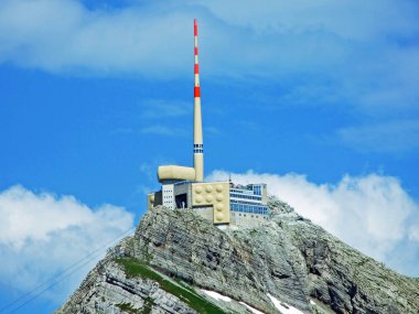 Santis das Hotel veya otel Santis ve Santisgipfel Panorama Restoran - kantonları Appenzell ve St. Gallen, İsviçre