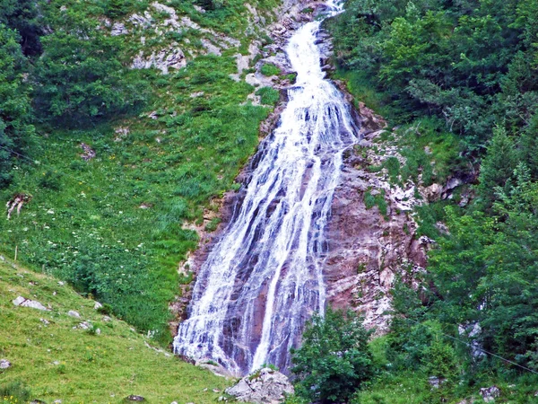 Karst Bron Waterval Van Santisthur Stream Santisthur Quelle Und Wasserfall — Stockfoto