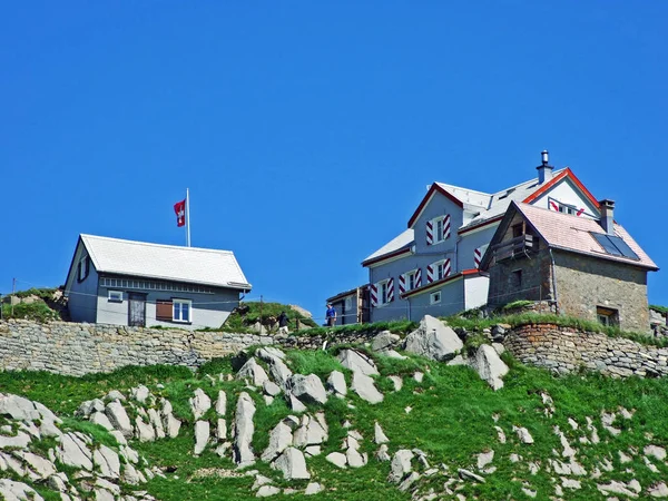 Berggasthaus Tierwis Mountain Restaurant Tierwis Кантоны Аппенцелль Санкт Галлен Швейцария — стоковое фото