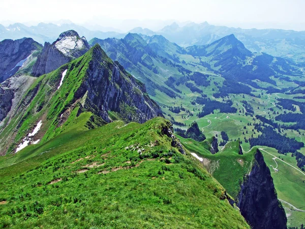 Alpine Peak Silberplatten Mountain Range Alpstein Кантон Санкт Галлен Швейцария — стоковое фото