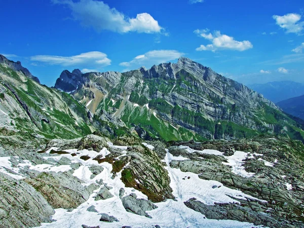 Alpejskie Krajobrazy Skaliste Szczyty Pasma Górskiego Alpstein Kantony Gallen Appenzell — Zdjęcie stockowe