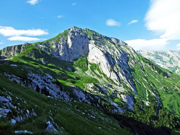 Alpská Krajina Skalnatými Vrcholy Alpstein Pohoří Kantonech Sankt Gallen Appenzell — Stock fotografie