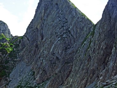 Taşlar ve kayalar Alpstein dağ silsilesi - St. Gallen Kanton ve Appenzell Innerrhoden, İsviçre
