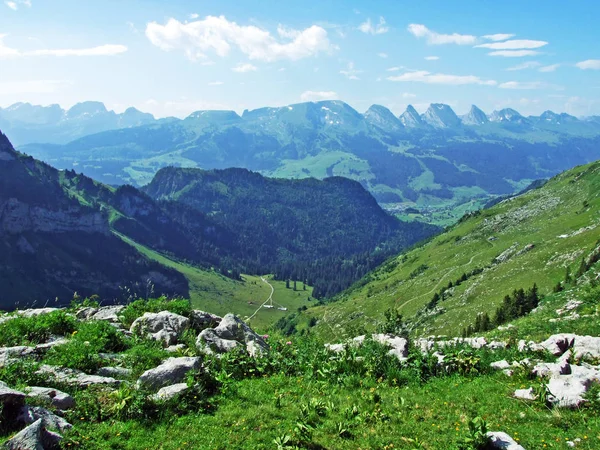 Zobrazit Řeky Thur Údolí Alpstein Pohoří Kantonu Gallen Švýcarsko — Stock fotografie