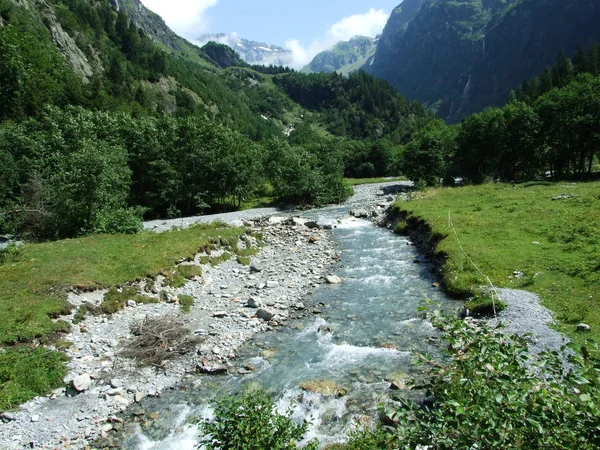 Maderanertal Alpine Vadisindeki Charstelenbach Akarsu Uri Kantonu Isviçre — Stok fotoğraf