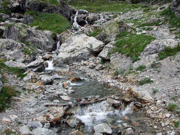 Kameny Kameny Údolí Maderanertal Alpine Kantony Uri Švýcarsko — Stock fotografie
