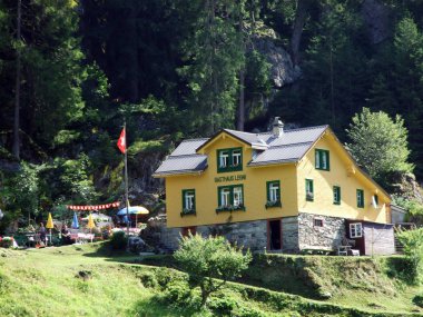 Mountain Restaurant Legni, Berggasthaus Legni veya Bergrestaurant Legni, Maderanertal Vadisi-Uri Kantonu, Isviçre