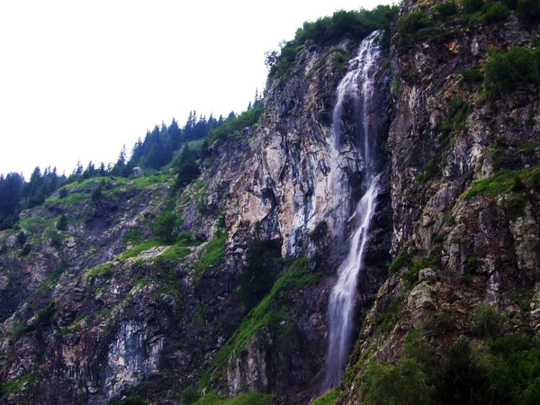 Водоспад Сіденспадпад Або Васспадіння Сіденспадіння Струмок Шріцбах Альпійської Долині Магеранерталь — стокове фото