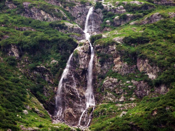 Cascata Lammerbachfall Wasserfall Lammerbachfalle Torrente Lammerbach Nella Valle Alpina Maderanertal — Foto Stock
