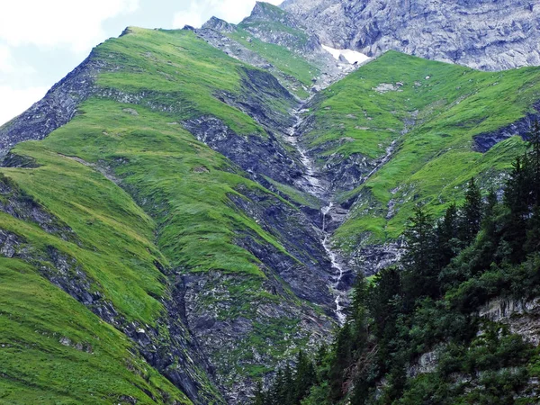 Piedras Rocas Valle Alpino Sernftal Cantón Glarus Suiza —  Fotos de Stock