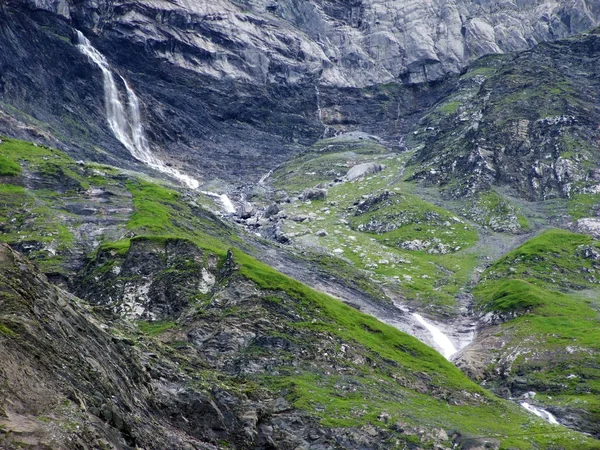 Névtelen Vízesések Alpok Csúcsai Glarner Vorab Bunder Vorab Völgyében Loch — Stock Fotó