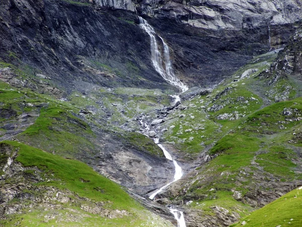 Alp Zirvelerinde Glarner Vorab Bunder Vorab Altında Isimsiz Şelaleler Loch — Stok fotoğraf