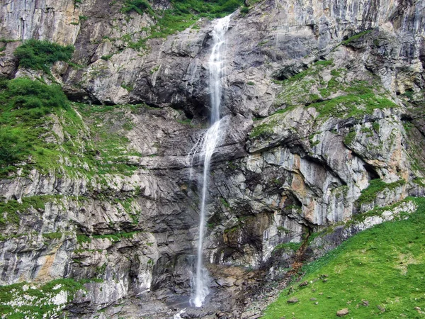 Водоспад Wannenbachfall Альпійські Долини Лох Гларус Швейцарія — стокове фото