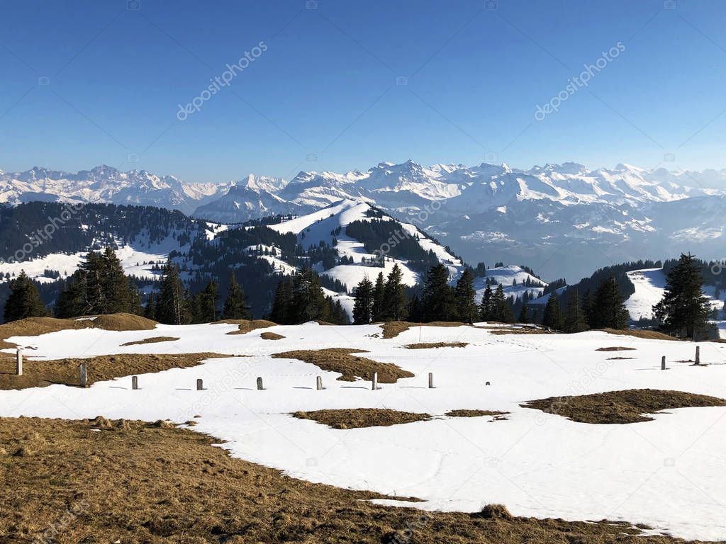 A view of the spring snow cover in the Swiss Alps from the Rigi Mountain - Canton of Lucerne, Switzerland (Kanton Luzern, Schweiz)