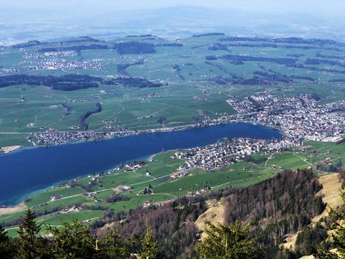 Kussnachtersee Gölü veya dört kanton Gölü (göl dört ormanlık yerleşim veya Vierwaldstatersee) ve Kussnacht kapatma Rigi dağ - Kanton Schwyz, İsviçre