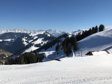 Kar örtüsü Mount Rigi ve Alp manzara erken Bahar - Lucerne Kanton ve Schwyz, İsviçre