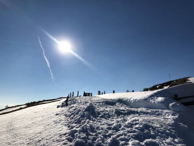 Kar örtüsü Mount Rigi ve Alp manzara erken Bahar - Lucerne Kanton ve Schwyz, İsviçre