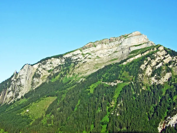 Pico Alpino Margelchopf Sobre Lago Voralpsee Cordillera Alviergruppe Cantón Gallen — Foto de Stock